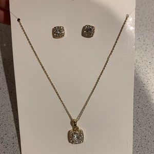 Forever 21 earring & necklace set